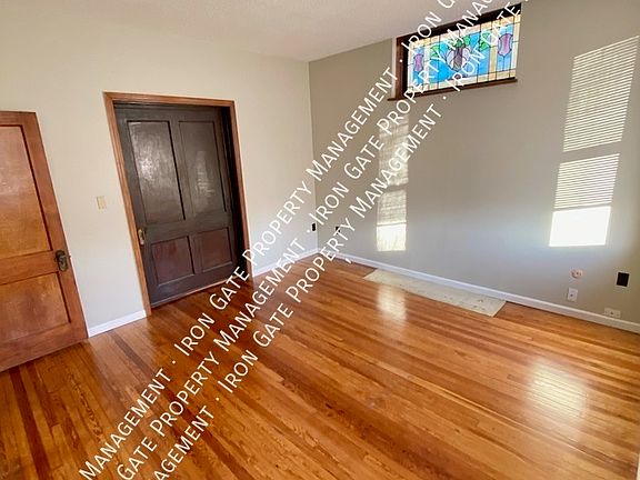 3rd image of 2921 Meramec St #A