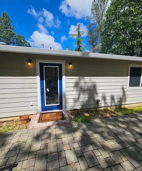 3195 Meadow Vista Rd #B — Photo 6