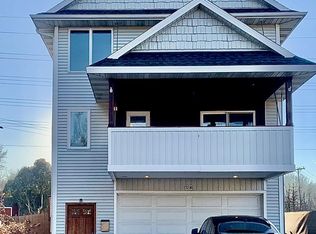 3295 S Ellen St, Milwaukee, WI 53207