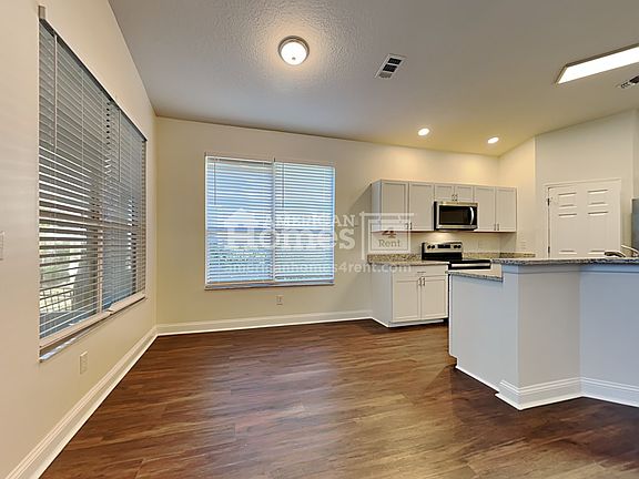5th image of 4316 Hanover Park Dr