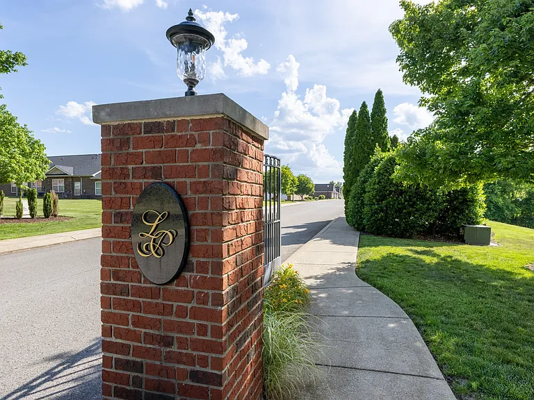 395 Devon Chase Hl #1004 — Photo 31