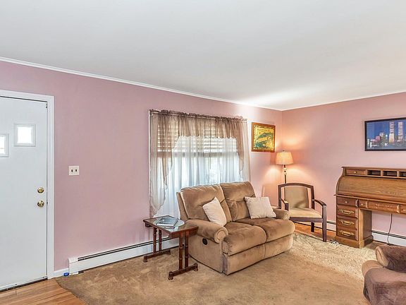 3rd image of 457 Kell Pl