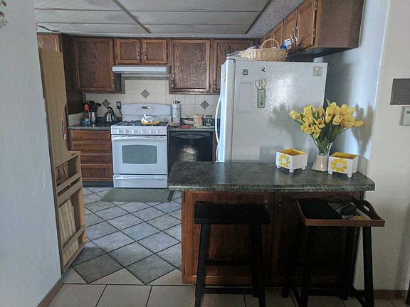 4th image of 1960 Camelot Dr