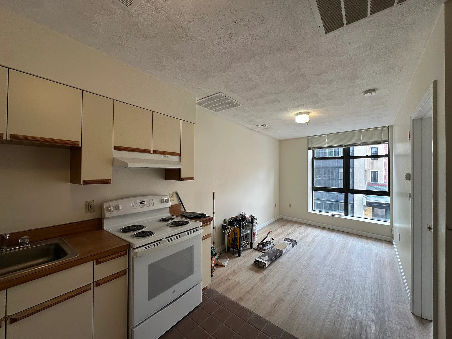1 bed, 500 sqft, $2,550 — Photo 2