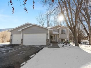 612 Sunwood Park Dr, Waite Park, MN 56387