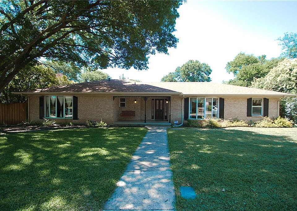 1st image of 2704 Rockbrook Dr