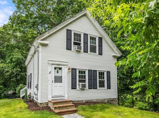 17 Cutler St, Medway, MA 02053