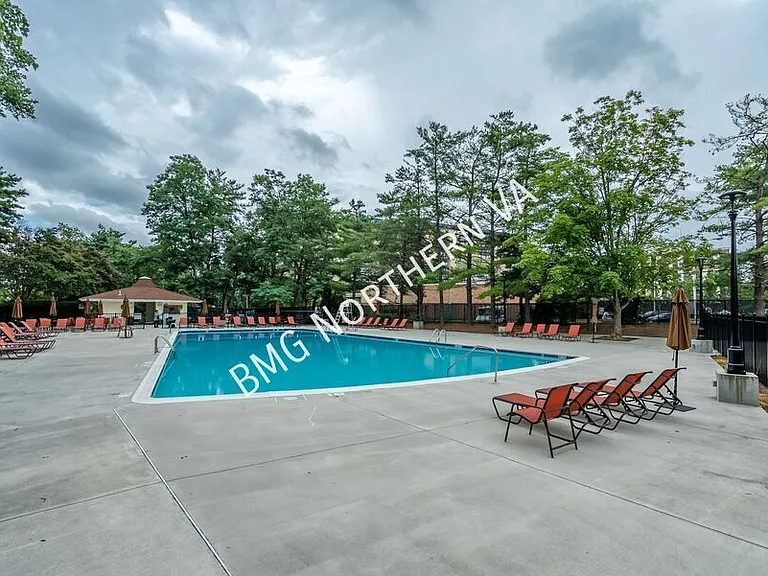 301 N Beauregard St #609 — Photo 16