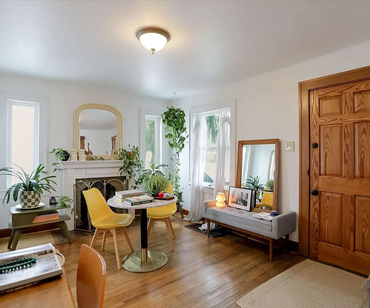 Beautiful New Listing Available August 21, 2026. Monthly rent $2,100 — Photo 4