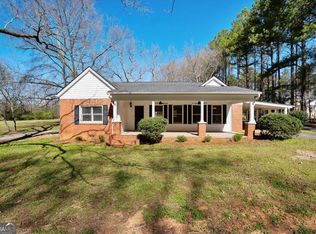 208 W Pleasant Valley Rd, Good Hope, GA 30641