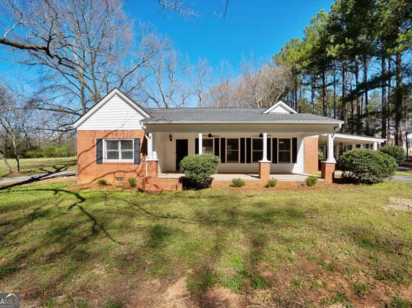 208 W Pleasant Valley Rd, Good Hope, GA 30641
