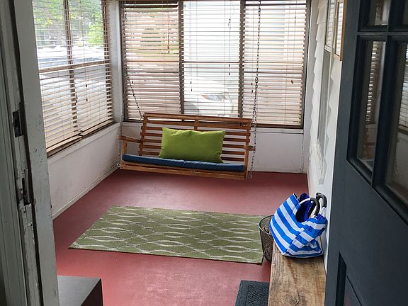 2nd image of 1349 Belmont Ave