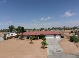 13718 Mohawk Rd, Apple Valley, CA 92307