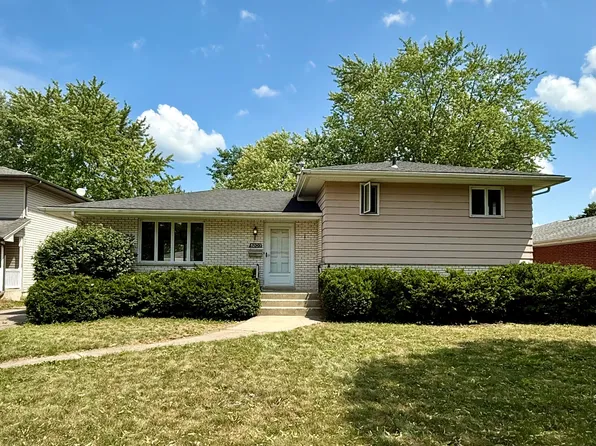 8203 White Oak Ave, Munster, IN 46321