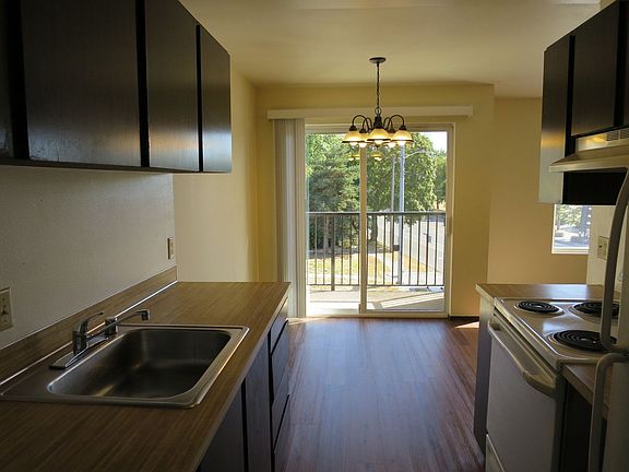 4th image of 3434 Beacon Ave S #303