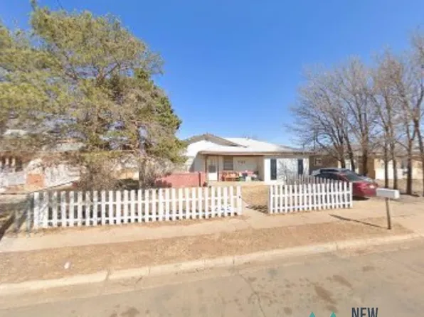708 Comer Dr, Clovis, NM 88101