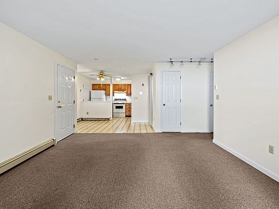4th image of 610 S Franklin St APT A102