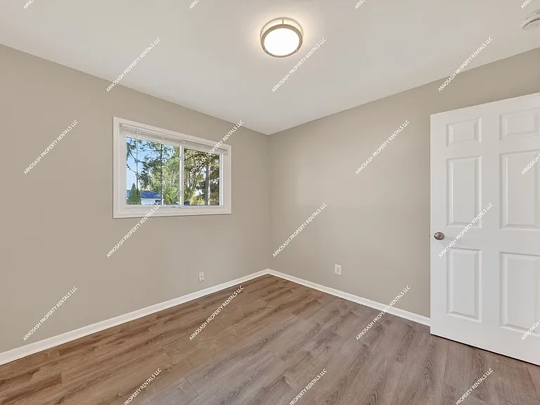 37863 Wendy Lee St — Photo 13