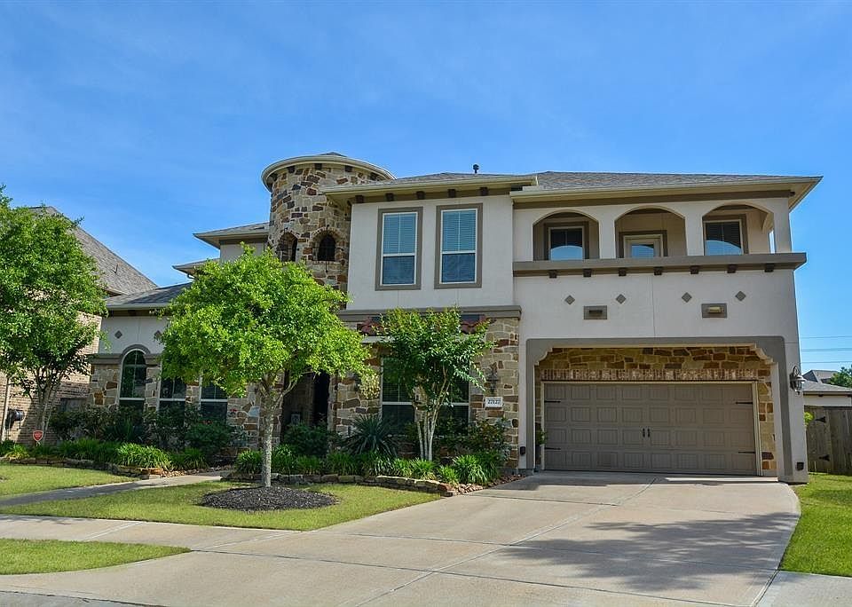 1st image of 27127 Barrington Lodge Ln
