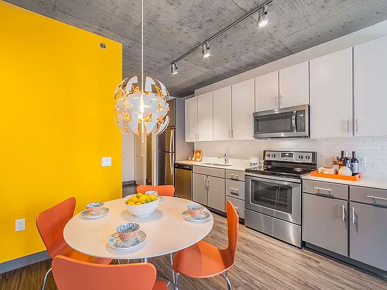 Linea Apartments — Photo 11