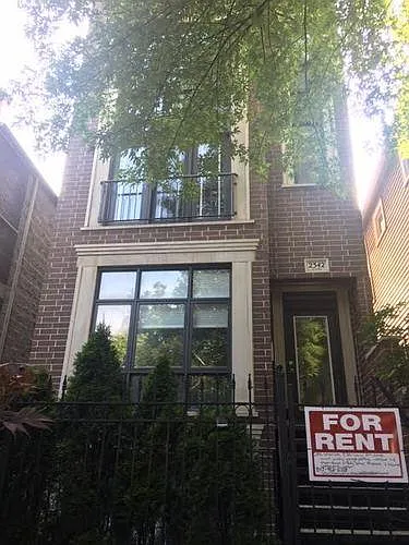 2342 N Oakley Ave #2, Chicago, IL 60647 | Zillow