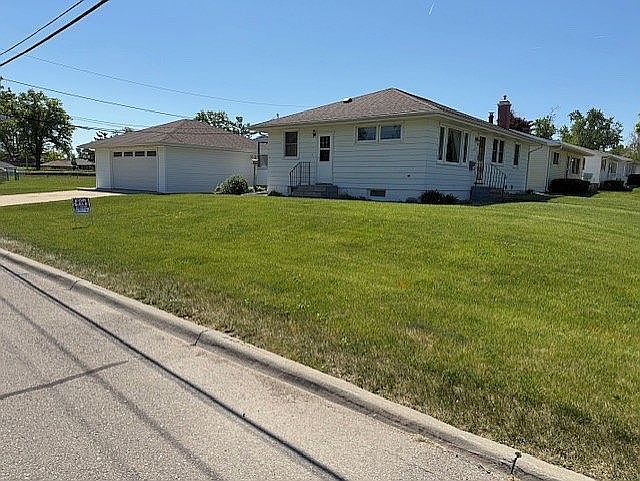 Great corner lot 