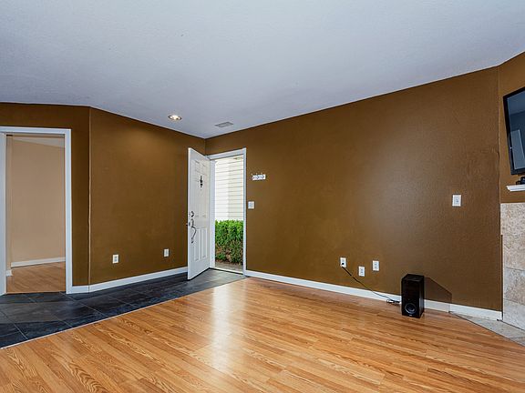 4th image of 5107 NE 77th Ave