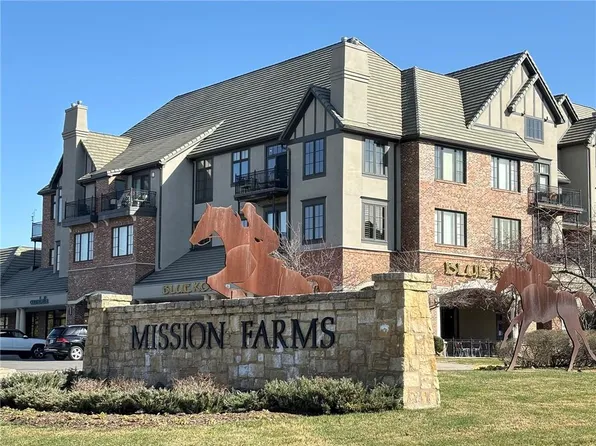 10511 Mission Rd Unit 203A, Leawood, KS 66206