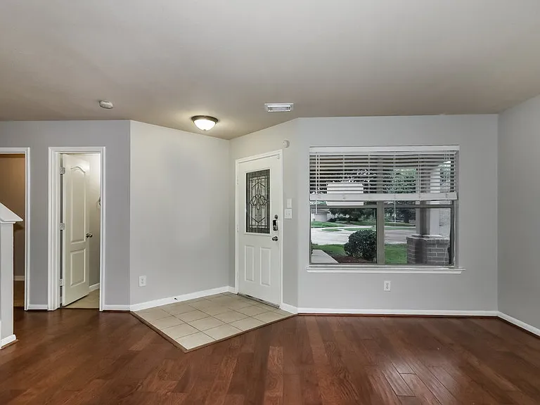 6403 Misty Brook Bend Ct — Photo 5