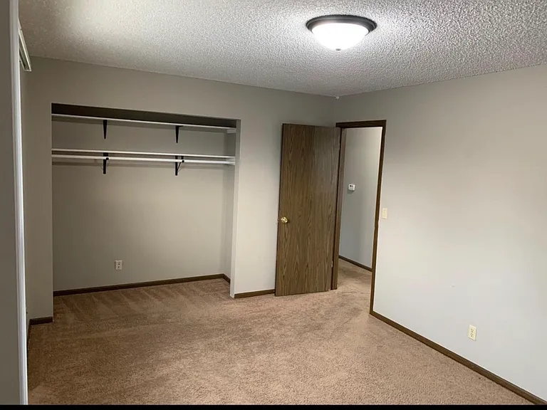1315 Ravenwood Rd #3 — Photo 8