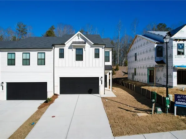 7325 Mulberry Trace Ln, Flowery Branch, GA 30542