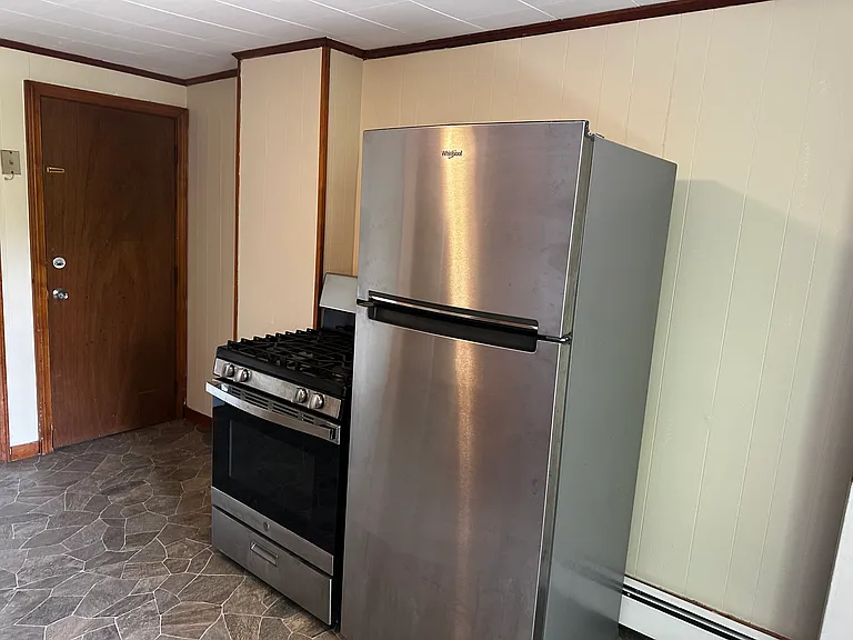 325 Tremont St #2R — Photo 6