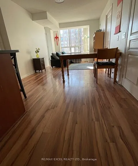 350 Red Maple Rd #508 — Photo 7