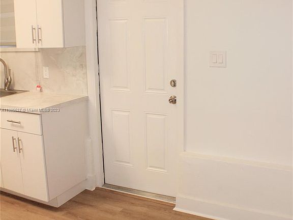 5th image of 2837 SW 32nd Ct #A