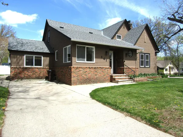 141 Summit Ave, Montevideo, MN 56265