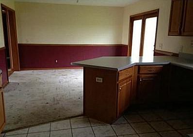 4th image of 29477 County Road 186