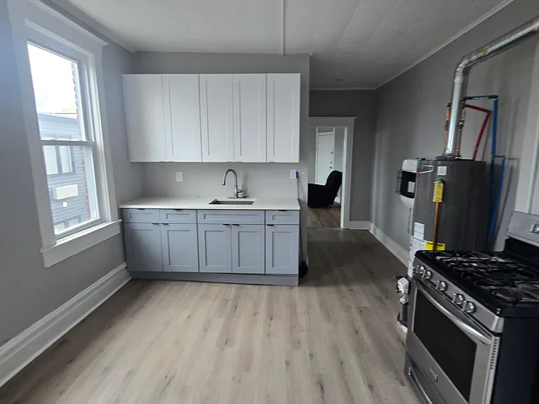 64 Hamilton Ave #6A — Photo 1