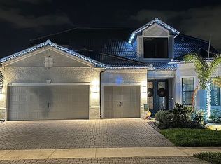 7833 Mainsail Ln, Sarasota, FL 34240