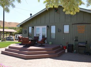 69 Highway 153, Pateros, WA 98846