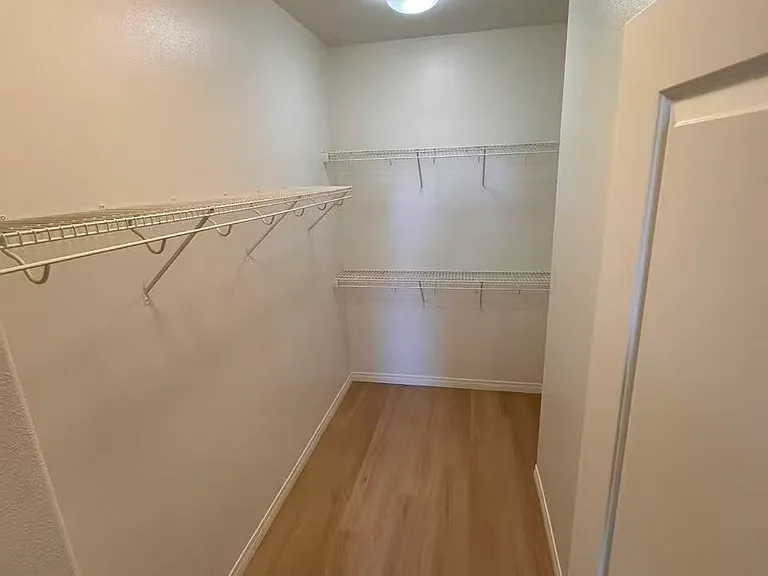 281 N Mar Vista Ave #11 — Photo 17