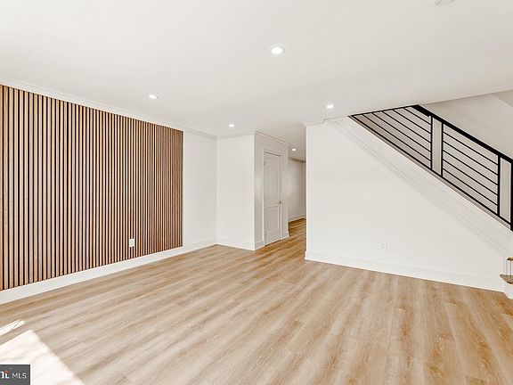 5th image of 12457 Barbary Rd