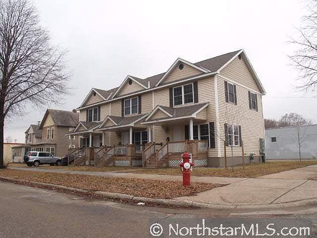 2nd image of 1824 Quincy Street NE