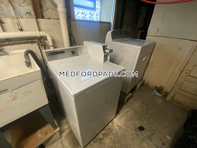 132 George St #1 — Photo 3