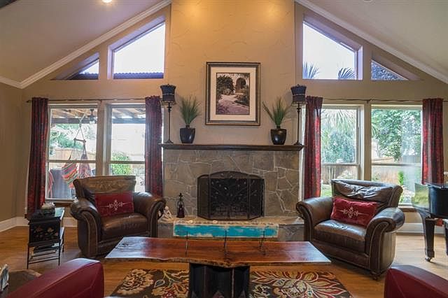1st image of 7222 Crooked Oak Dr