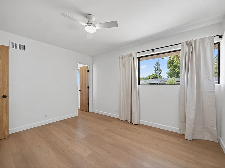 2864 Calle Quebracho #B — Photo 22