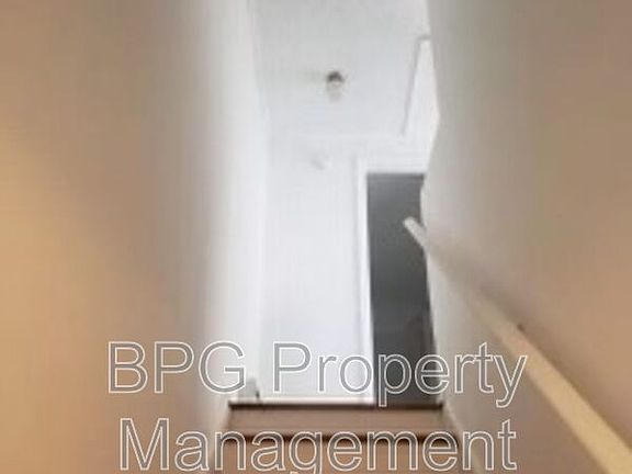 4th image of 123 Circle Dr #6