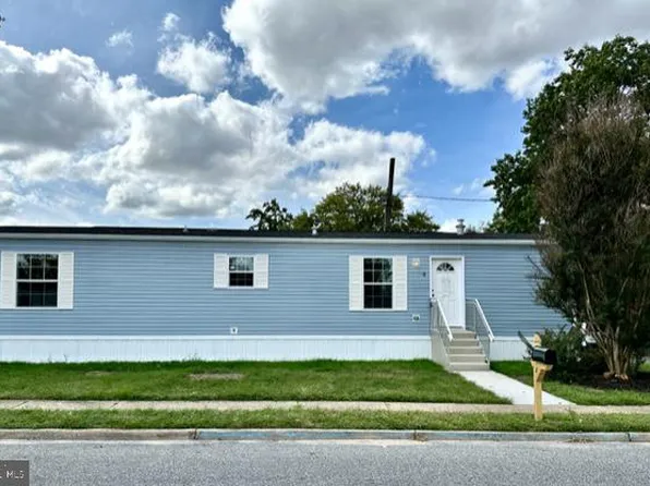 1205 Farrell Ave Trailer 4, Cherry Hill, NJ 08002