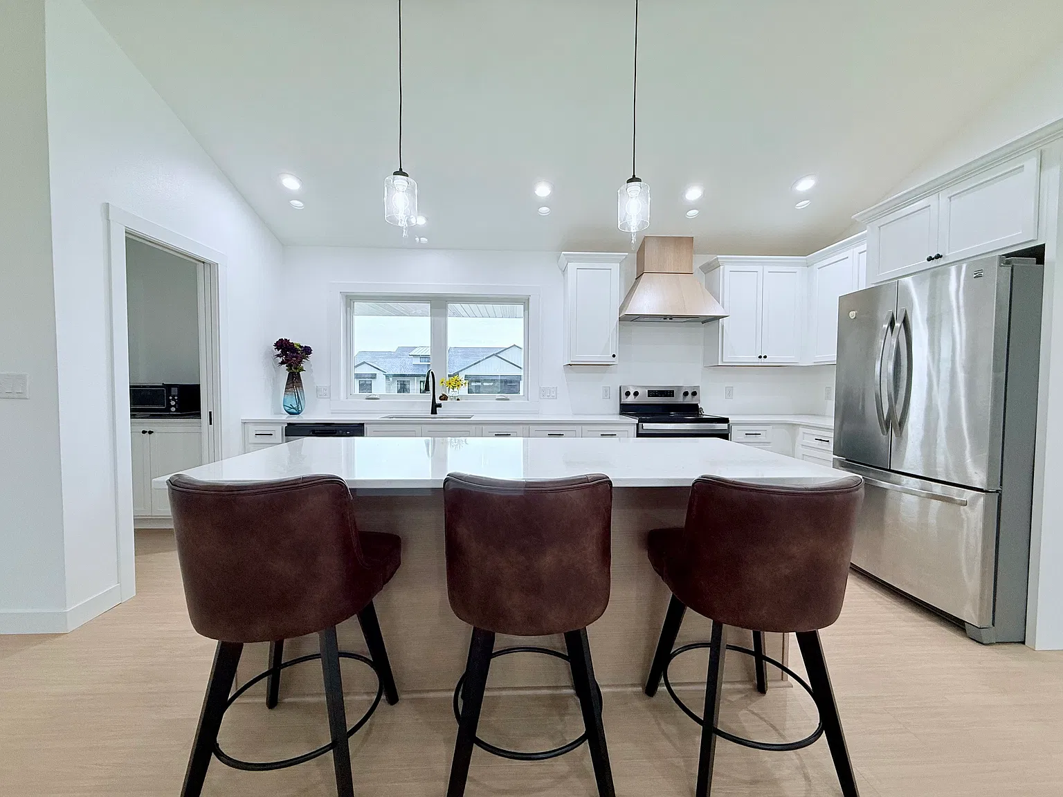 5 bed, 2719 sqft, $2,800 — Photo 4