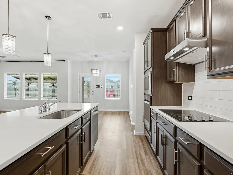 12611 Auriga — Photo 13