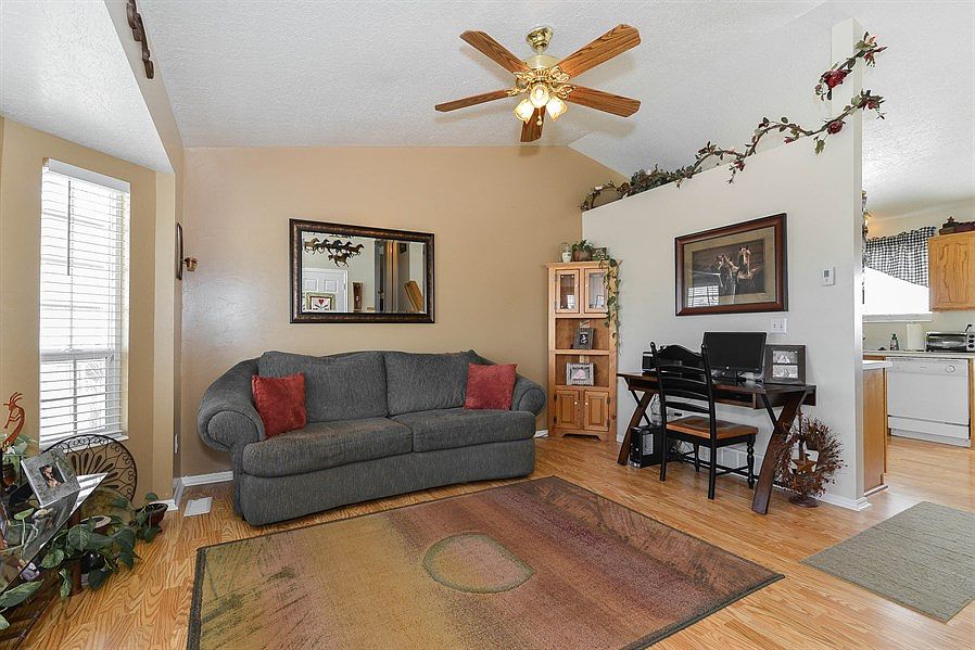 2nd image of 4251 W 5475 S